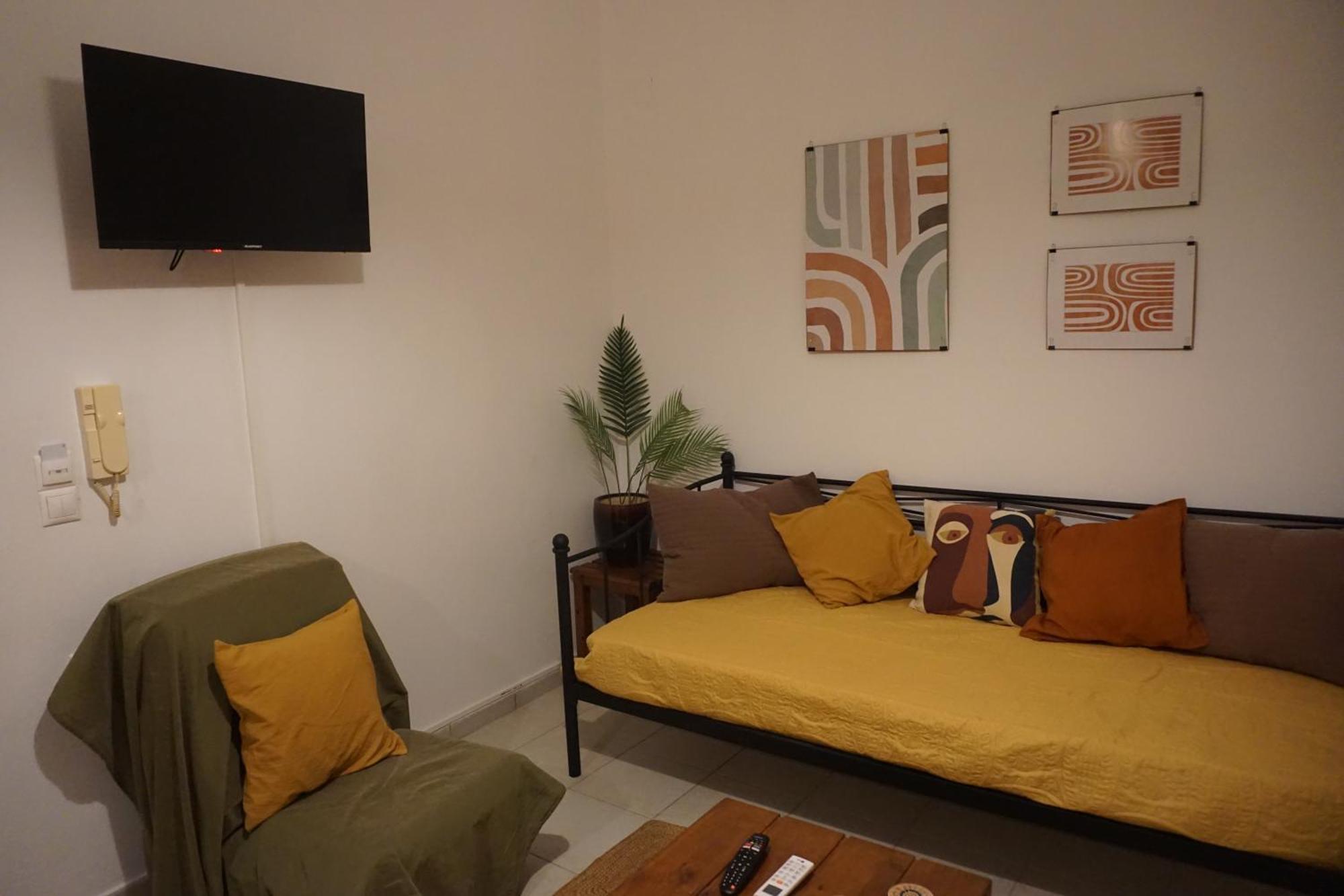 Mara'S Cozy City Apt 伊拉克利翁 外观 照片