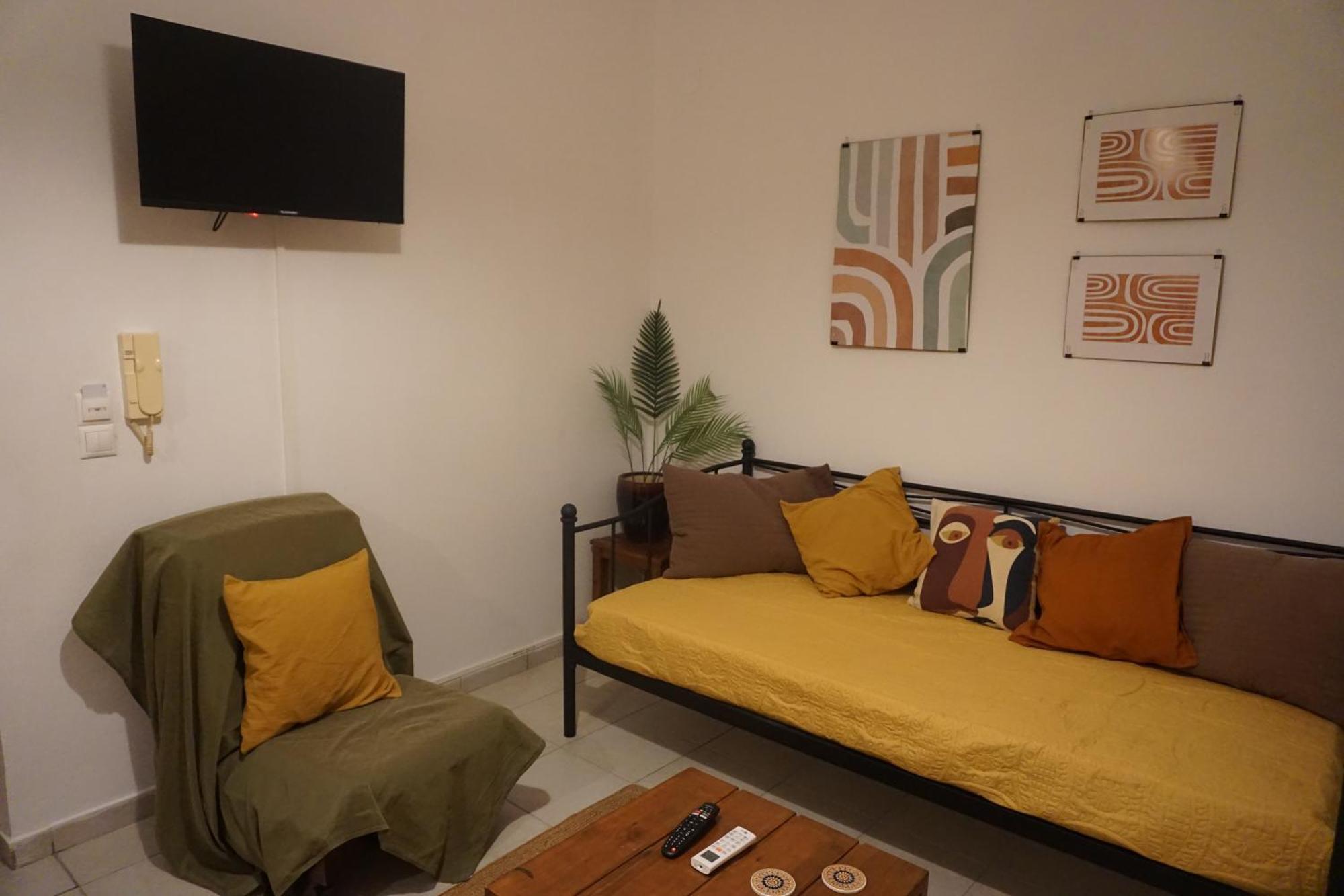 Mara'S Cozy City Apt 伊拉克利翁 外观 照片